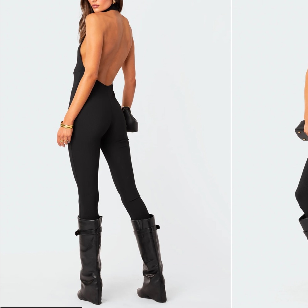 Elegant Black Jumpsuit

Size M brand new with tags from edikted